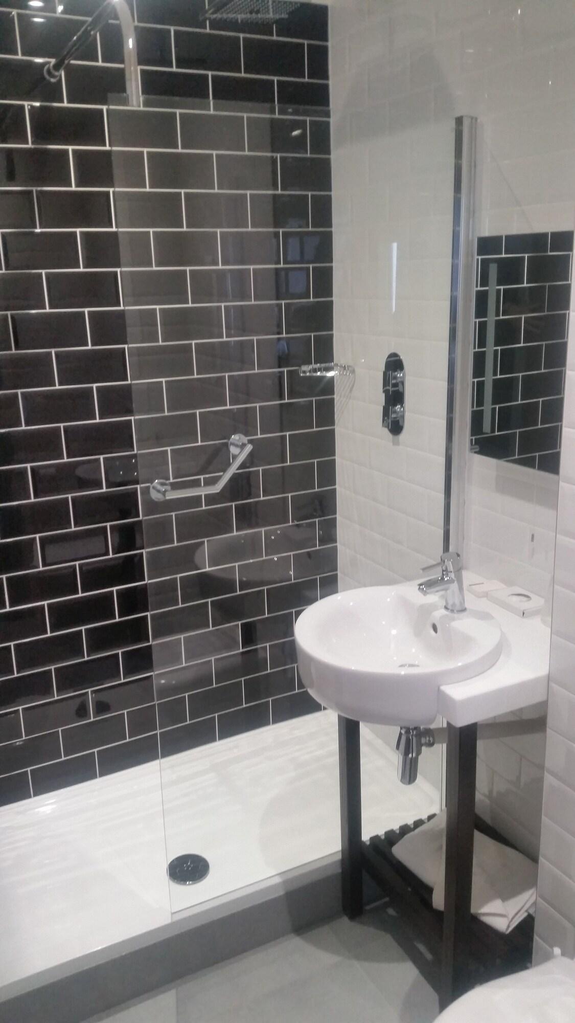Mercure Centre Danum Hotel