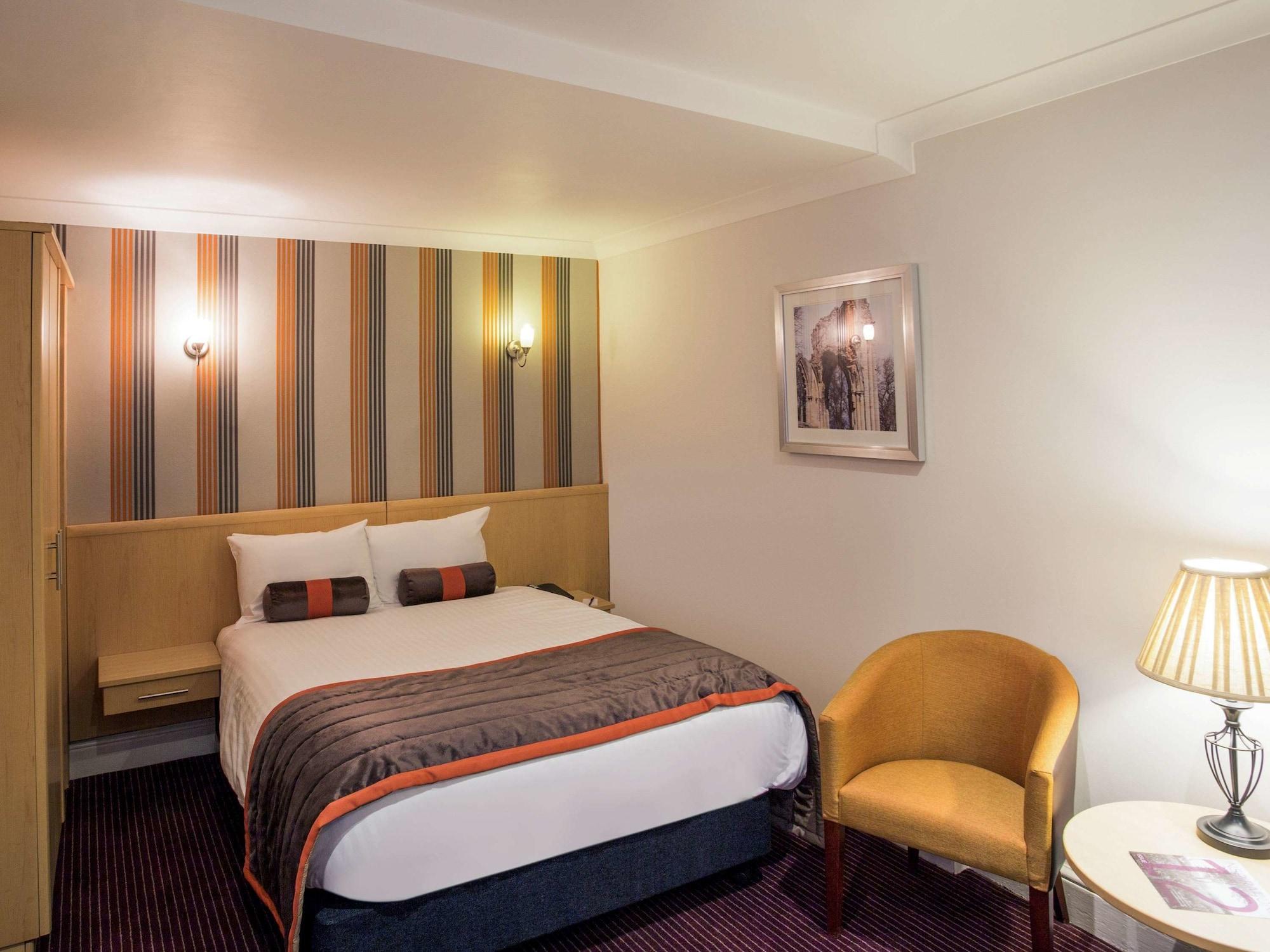 Mercure Centre Danum 3*