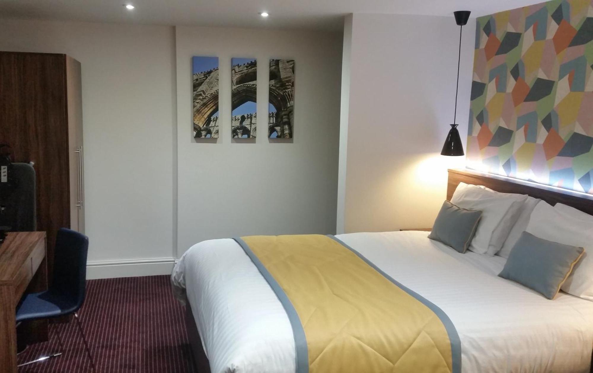 Mercure Centre Danum Hotel 3*